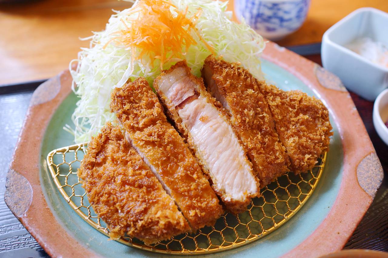 そろばん亭の特選厚切りロースかつ定食